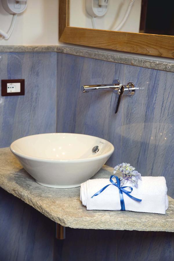 Boutique Hotel Elvezia สเตรซา ภายนอก รูปภาพ